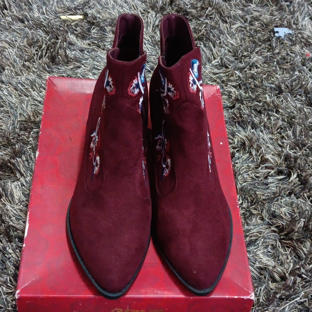 Carlos Santa Booties